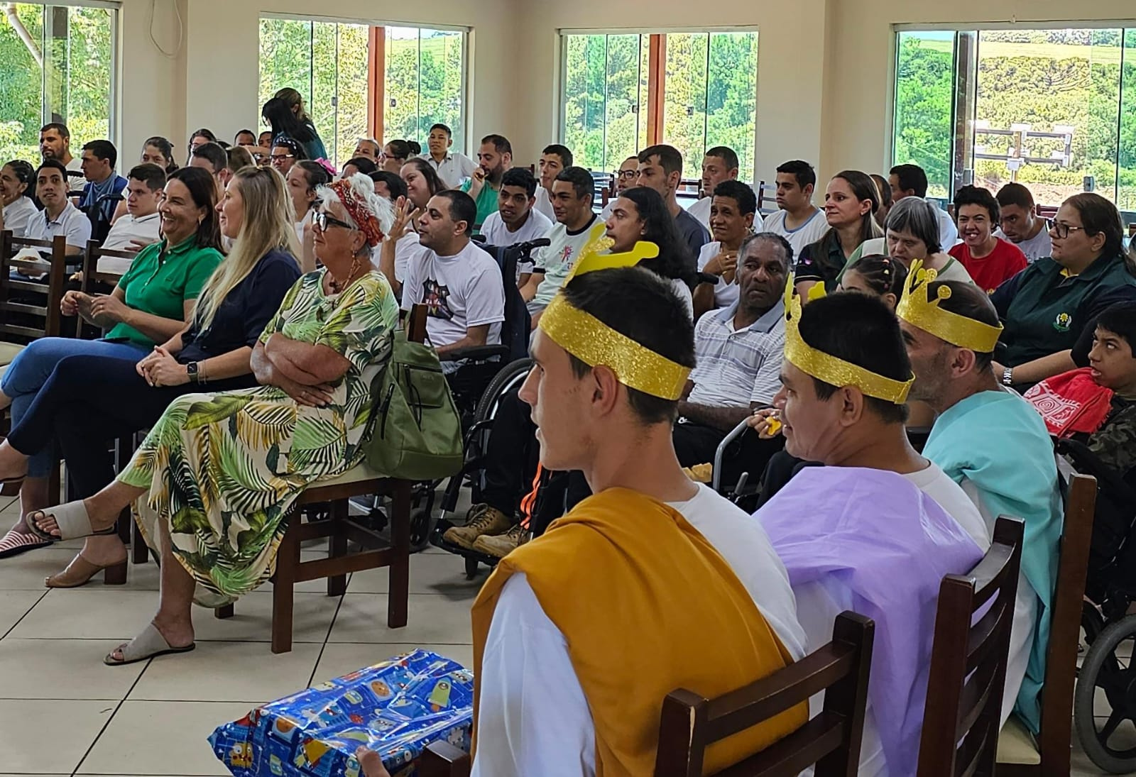 Alunos da Apae Campos Novos participam da Festa de Natal