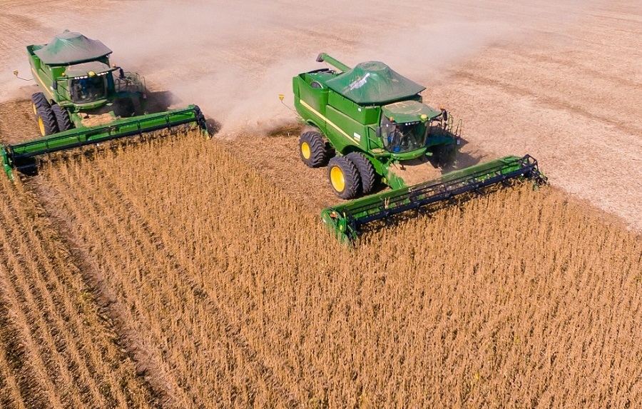 Coocam atinge 90% da colheita da soja com resultados positivos