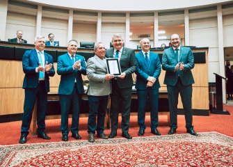 Coocam participa de homenagem aos 50 anos da Fecoagro